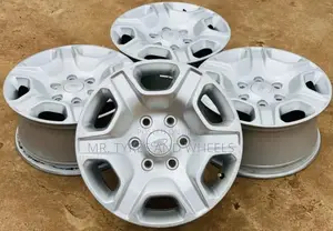 A Set of Ford Explorer XLT Rims Size 17 in the Good Disney.