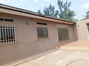 4bdrm Bungalow in Kololo Property, Central Division for rent
