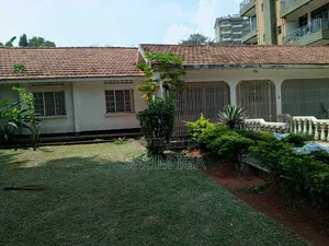 3bdrm Bungalow in Kololo Property, Central Division for rent