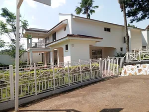 4bdrm Duplex in Kololo Property, Central Division for rent