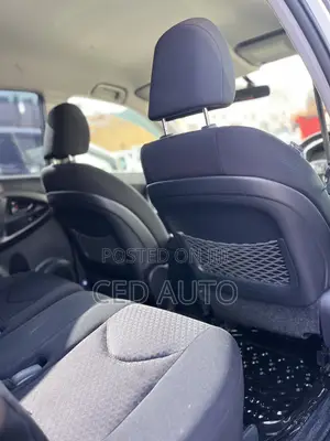 Toyota Vanguard 2011 White