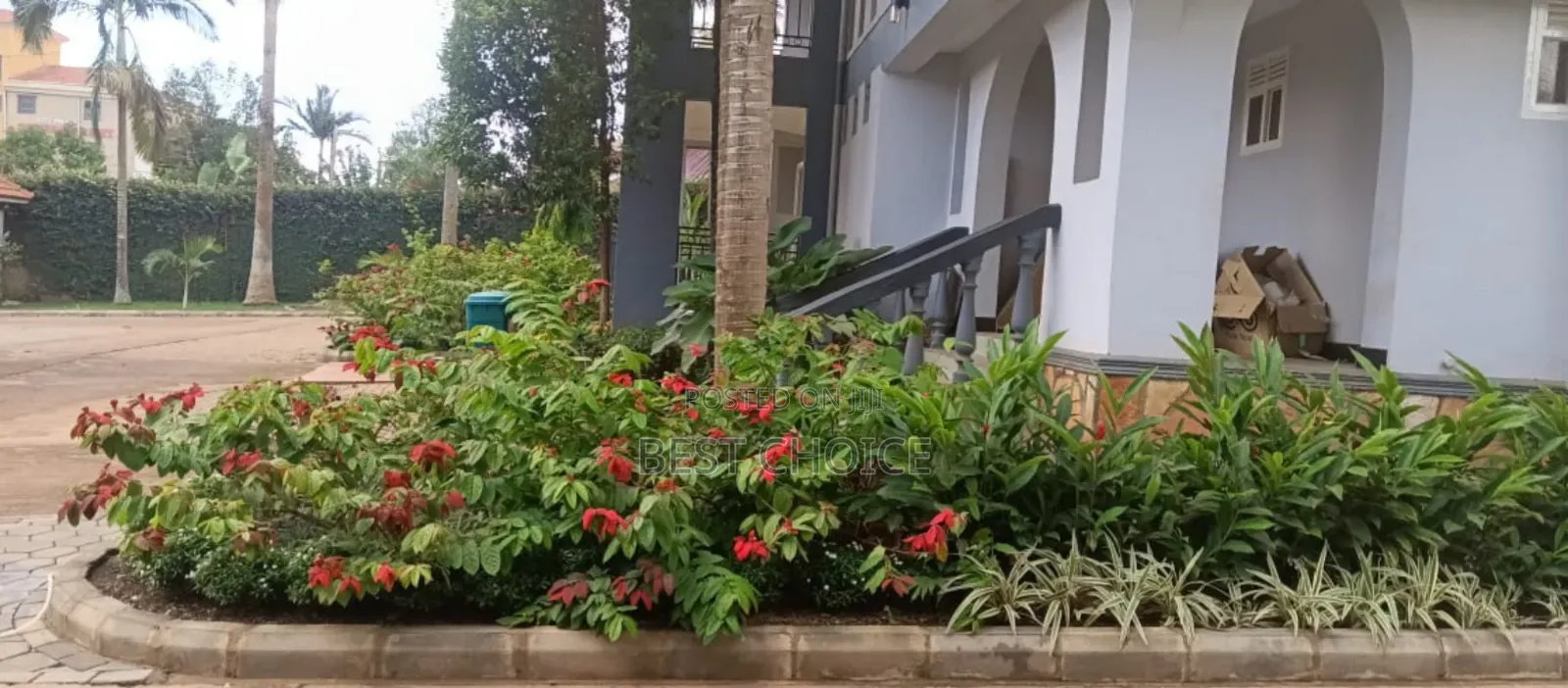 Compound Designing and Land Scaping Services That Delight