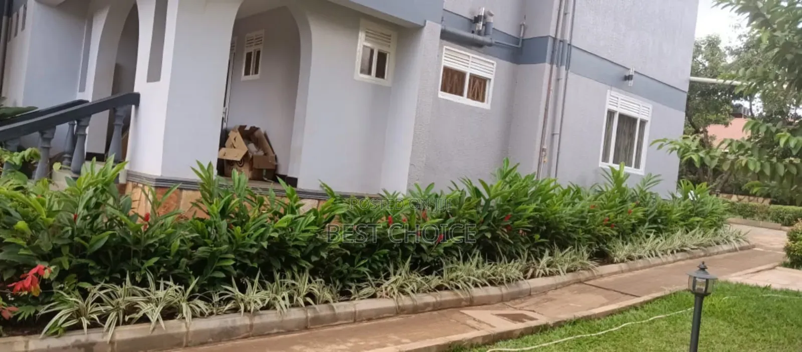 Compound Designing and Land Scaping Services That Delight
