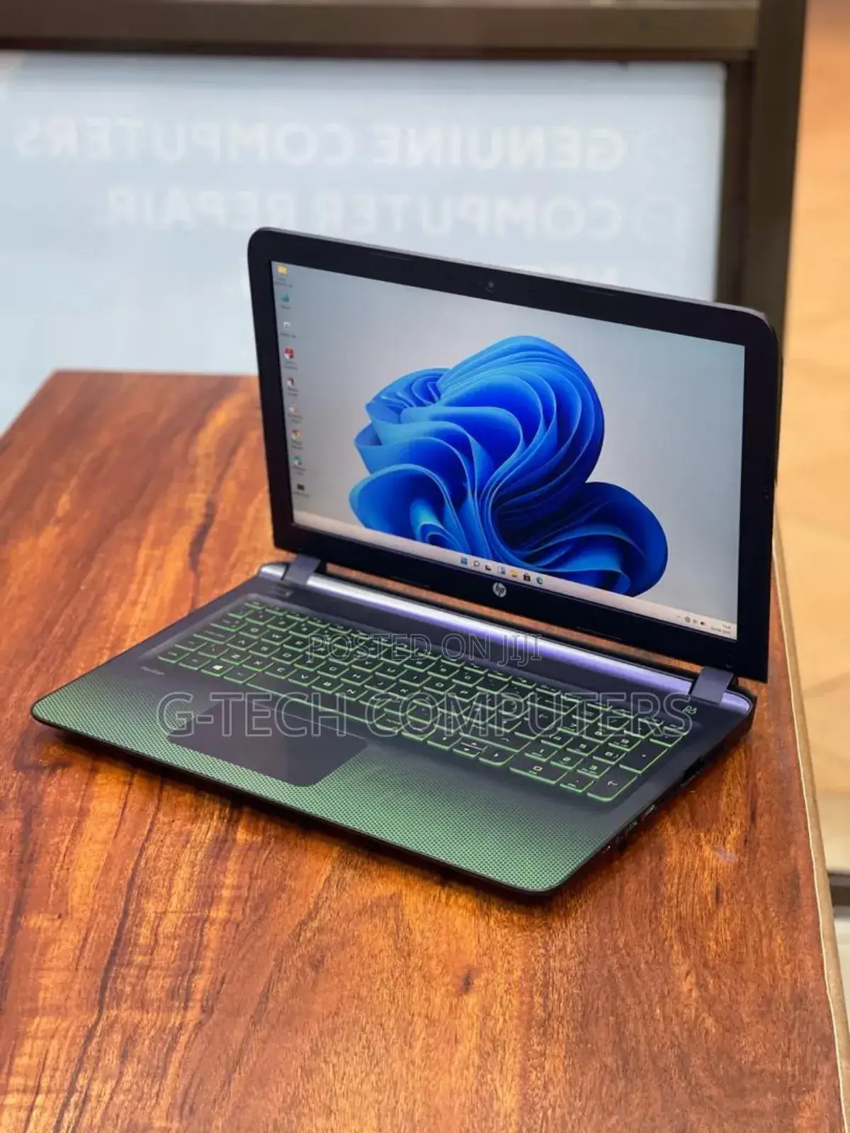 New Laptop HP Pavilion 15 8GB Intel Core I5 HDD 1T