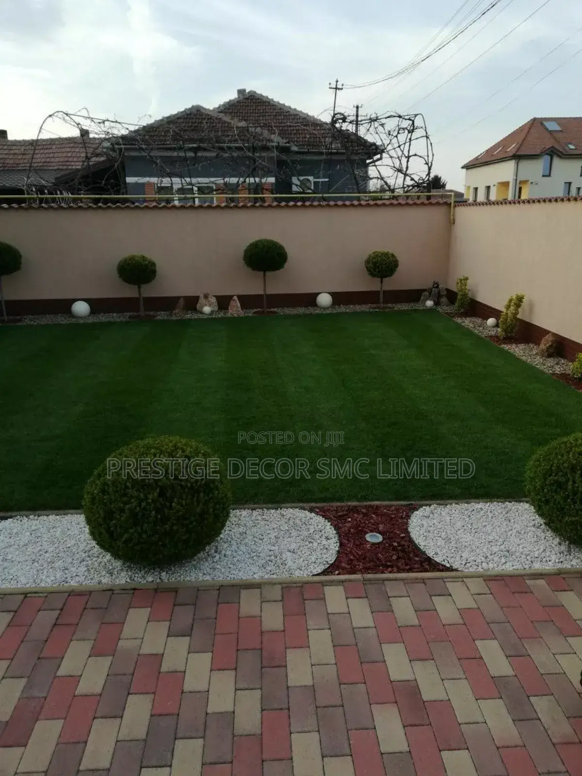 Fantastic Compound Decoree