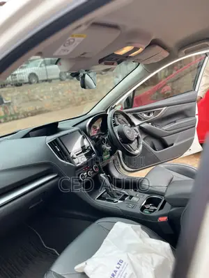 Subaru Legacy 2017 White