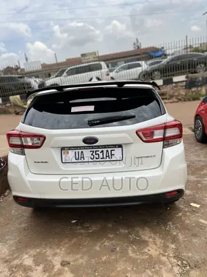Subaru Legacy 2017 White