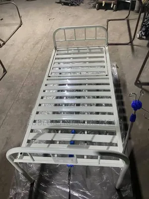 Single Crank Ordinary Hospital Beds Without Casters