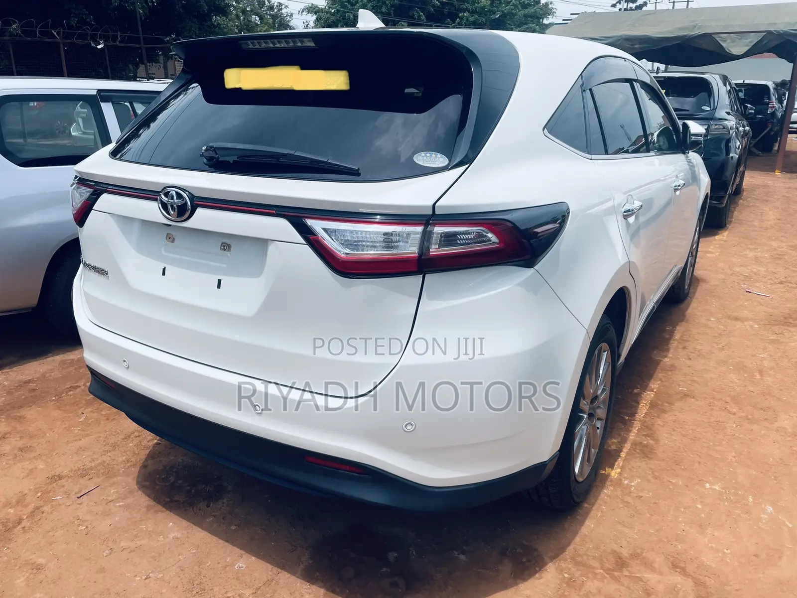 Toyota Harrier 2.0 2017 White