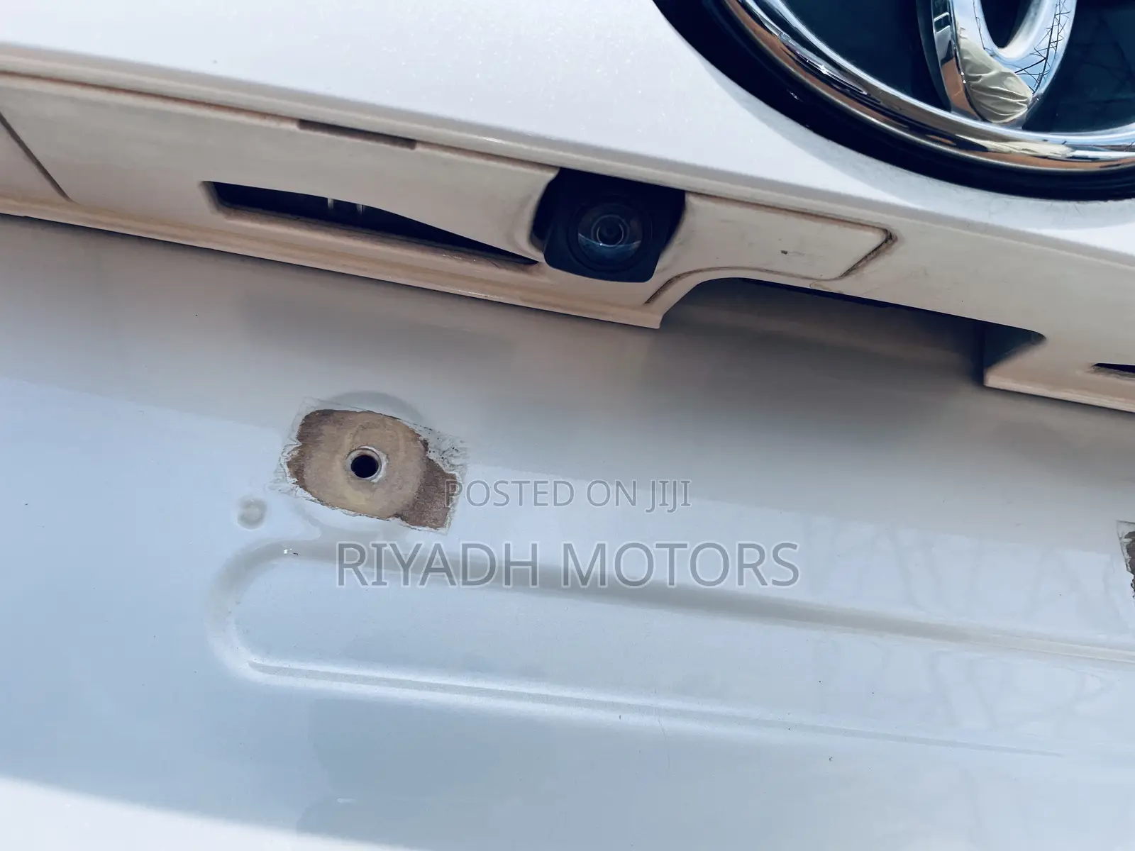 Toyota Harrier 2.0 2017 White