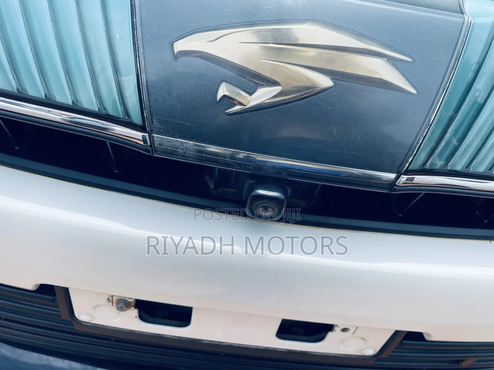 Toyota Harrier 2.0 2017 White