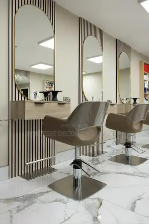 Classic Amazing Saloon Decor
