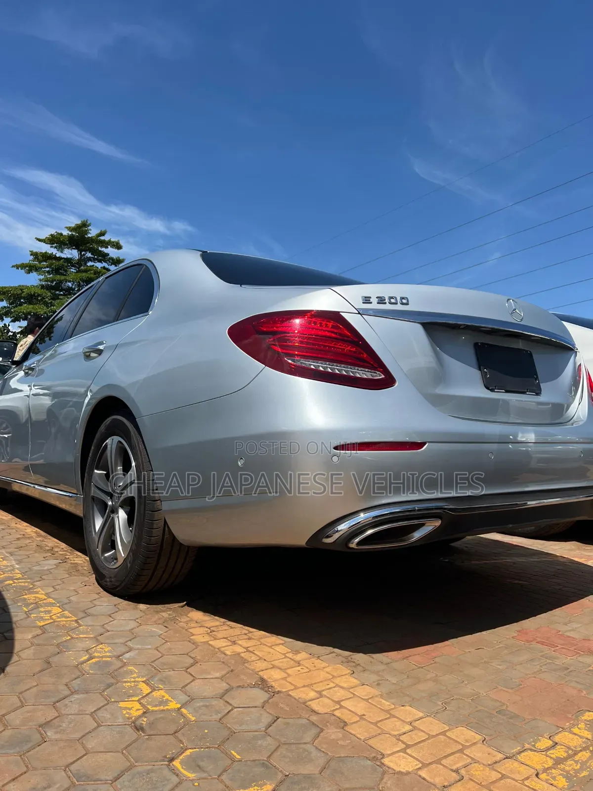 Mercedes-Benz E200 2017 Silver
