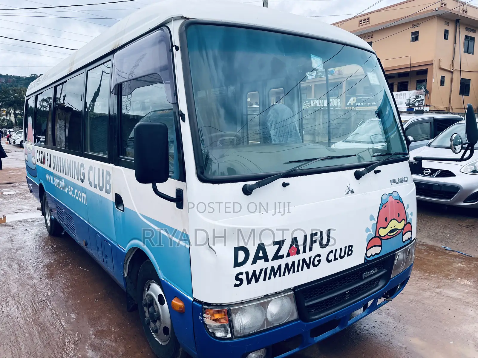 Mitsubishi Fuso Rosa 2012 White