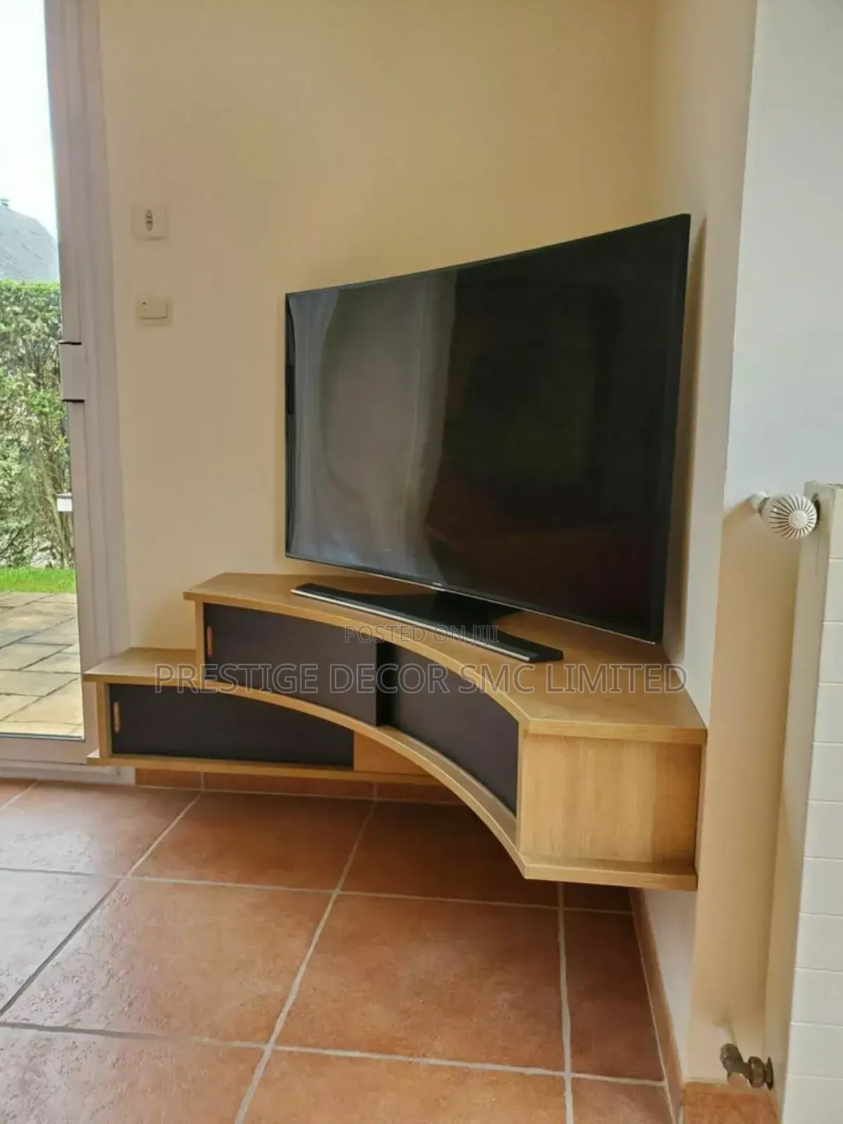 Ellegant Tv Unit