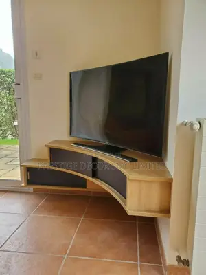 Ellegant Tv Unit