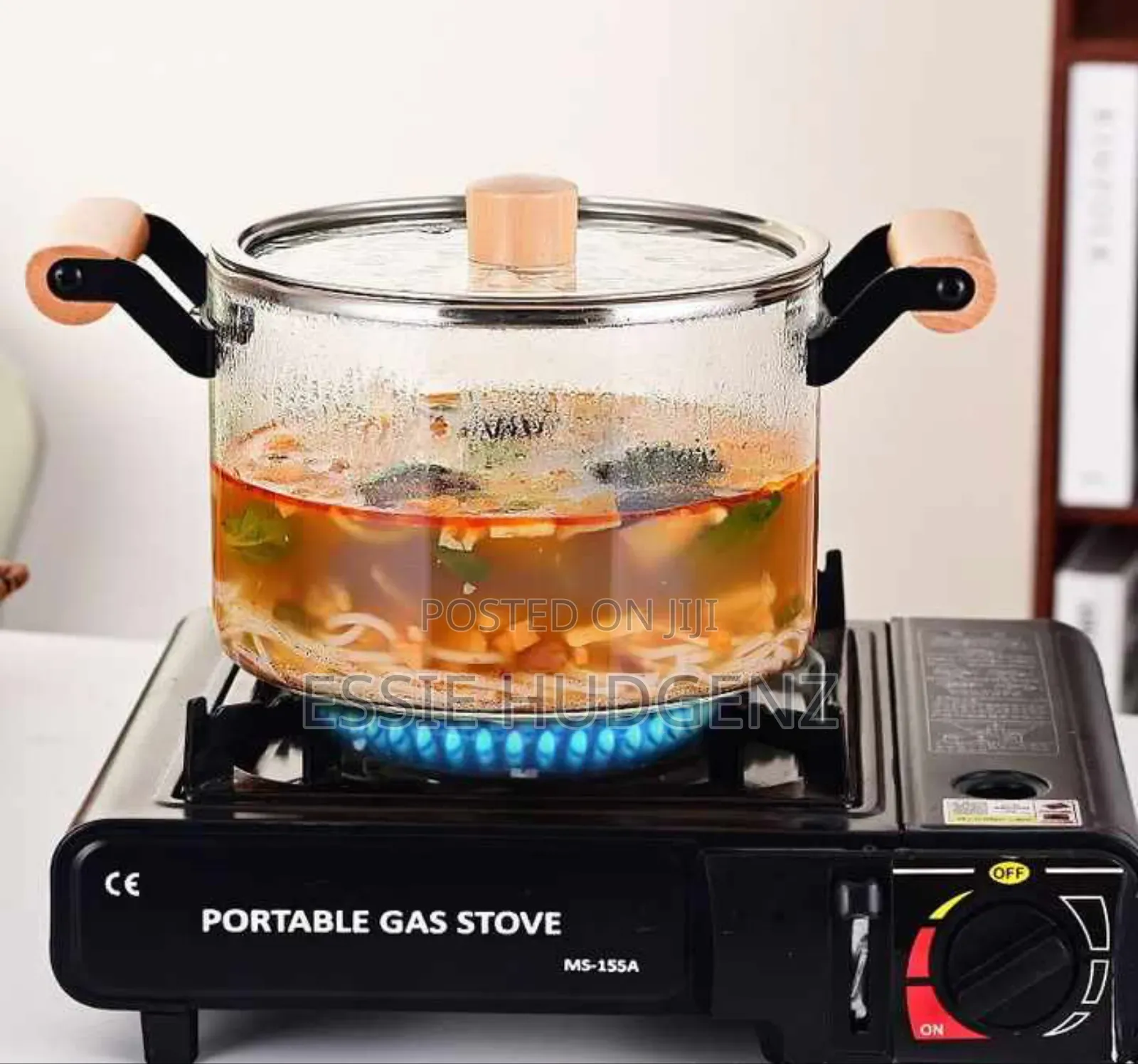 Cooking Pots Available in 5.5 4.5 Litres