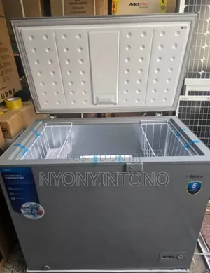 Midea 300litres Chest Freezer
