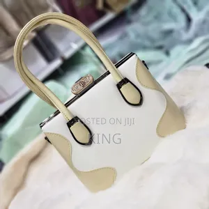 Retro -Chic Handbag
