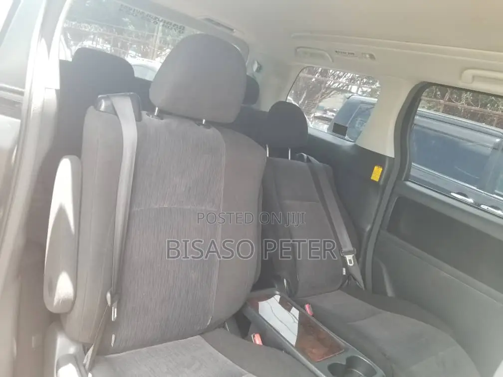 Toyota Alphard 2012 Silver