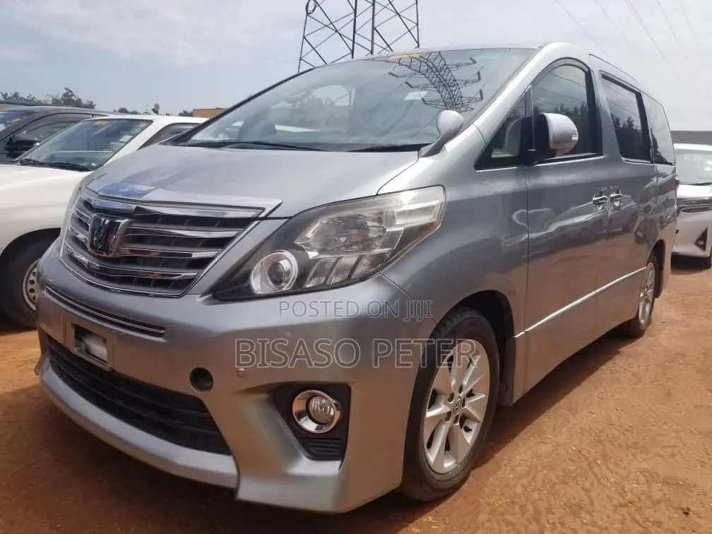 Toyota Alphard 2012 Silver