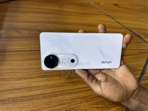 Vivo V40 5G 256 GB White