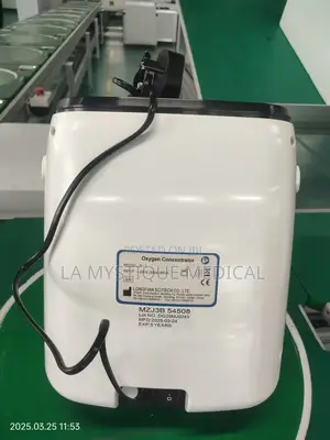 7l Oxygen Concentrator With a Backup Battery a Car Charger