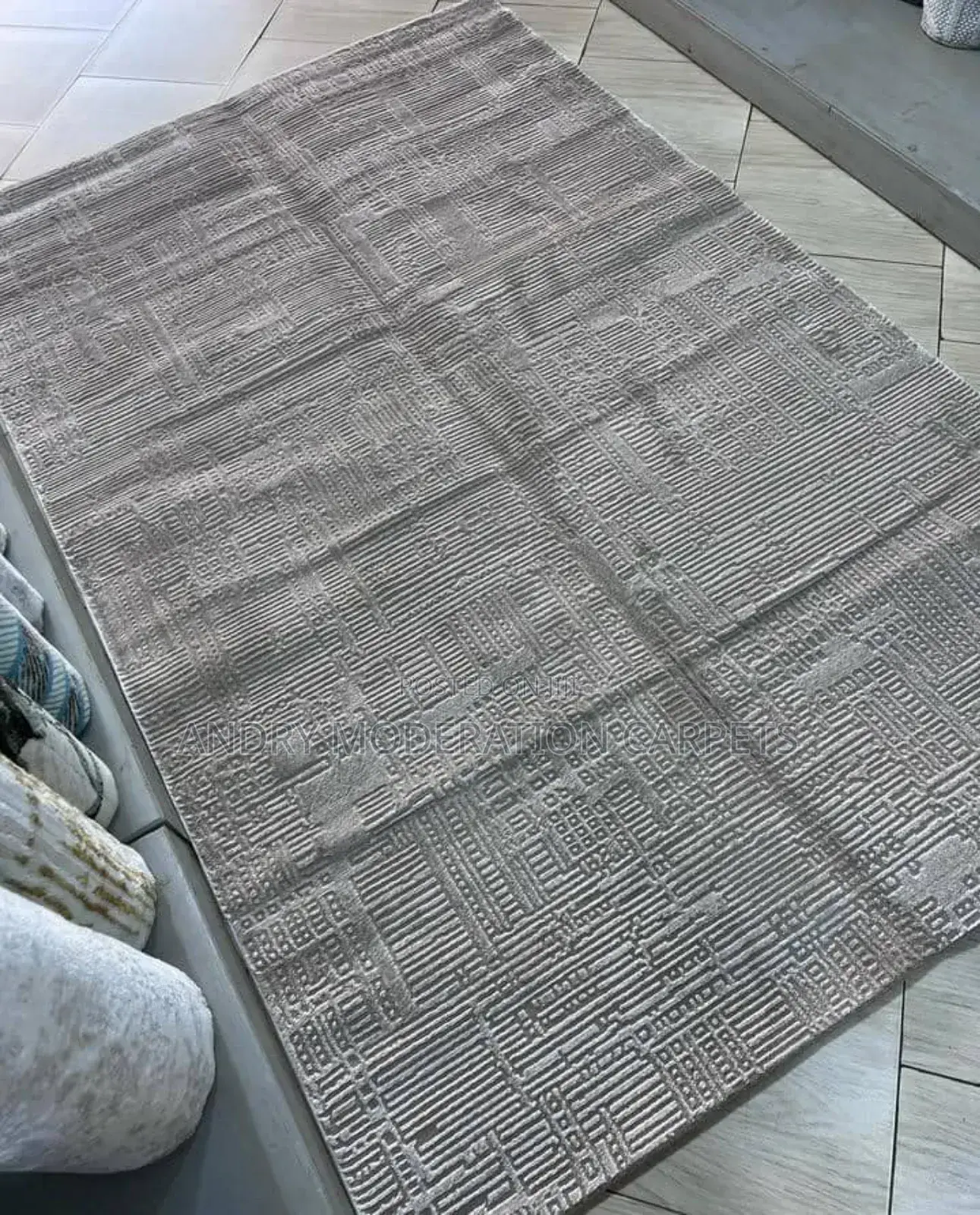 Dark Centre Rugs
