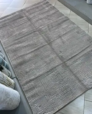 Dark Centre Rugs
