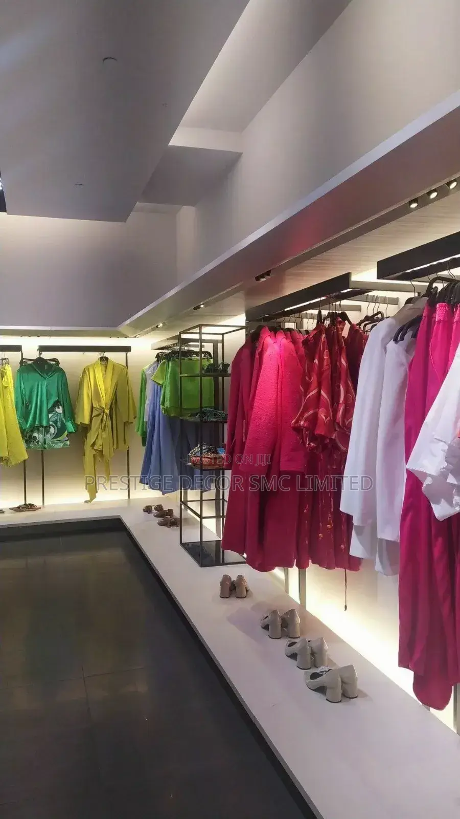 Modern Boutique So Fantastic