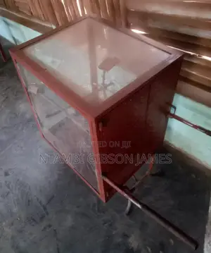 Movable Eats Selling Box
