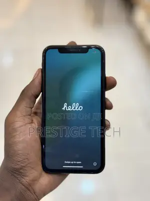 Apple iPhone XR 64 GB Black