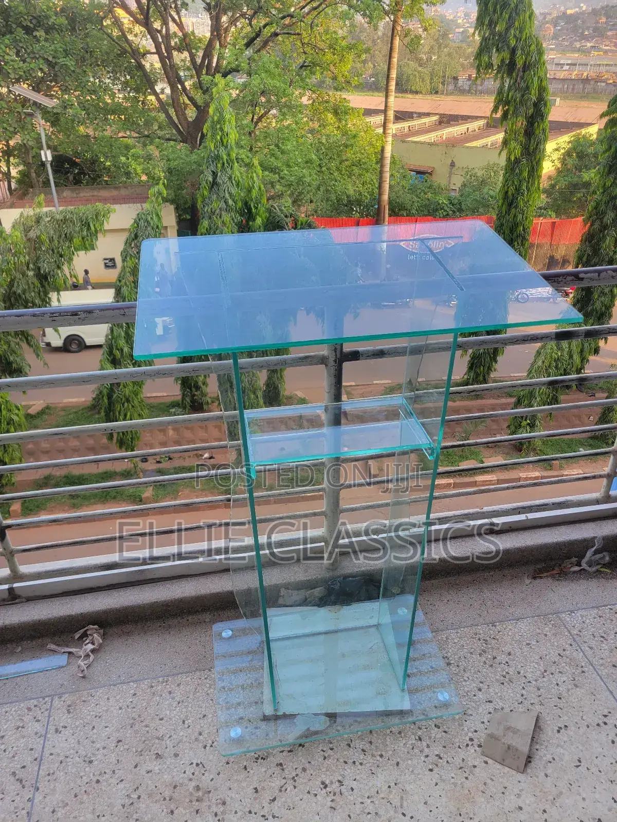 Transparent Pulpit