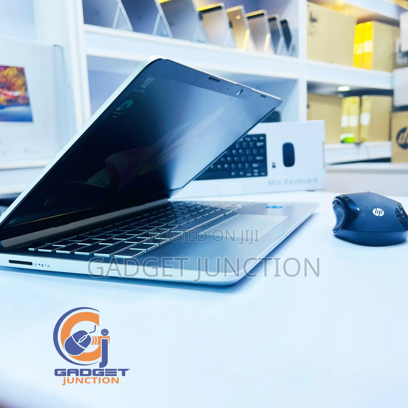 New Laptop HP 14S 8GB Intel Celeron SSD 256GB