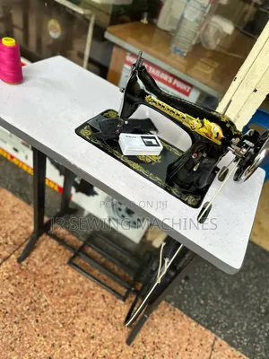 Singer Sewing Machine Full Set With Good Quality Stand