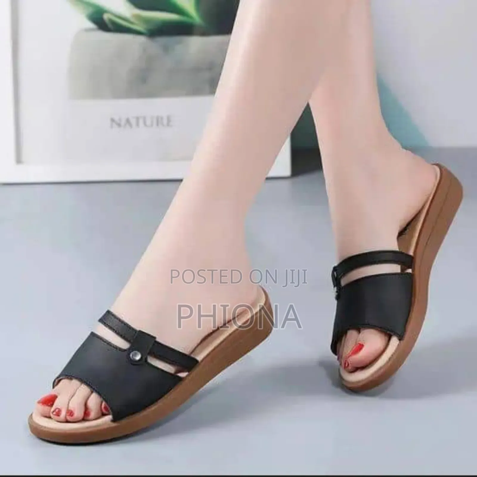 Classic Ladies Flat Shoes
