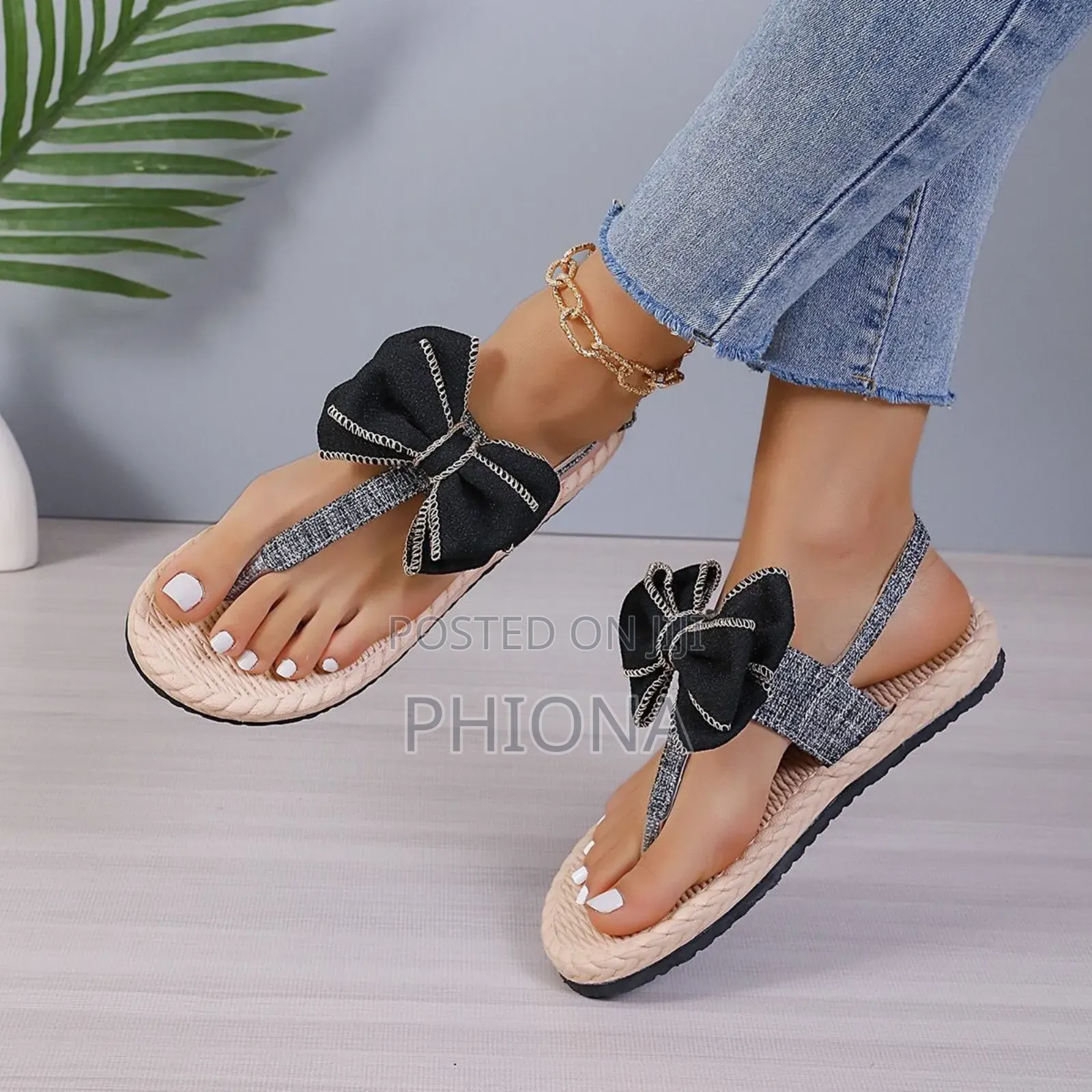 Classic Ladies Flat Shoes