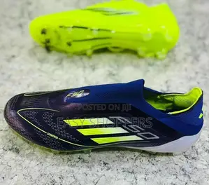 Original Adiddas Boots Available in All Sizes
