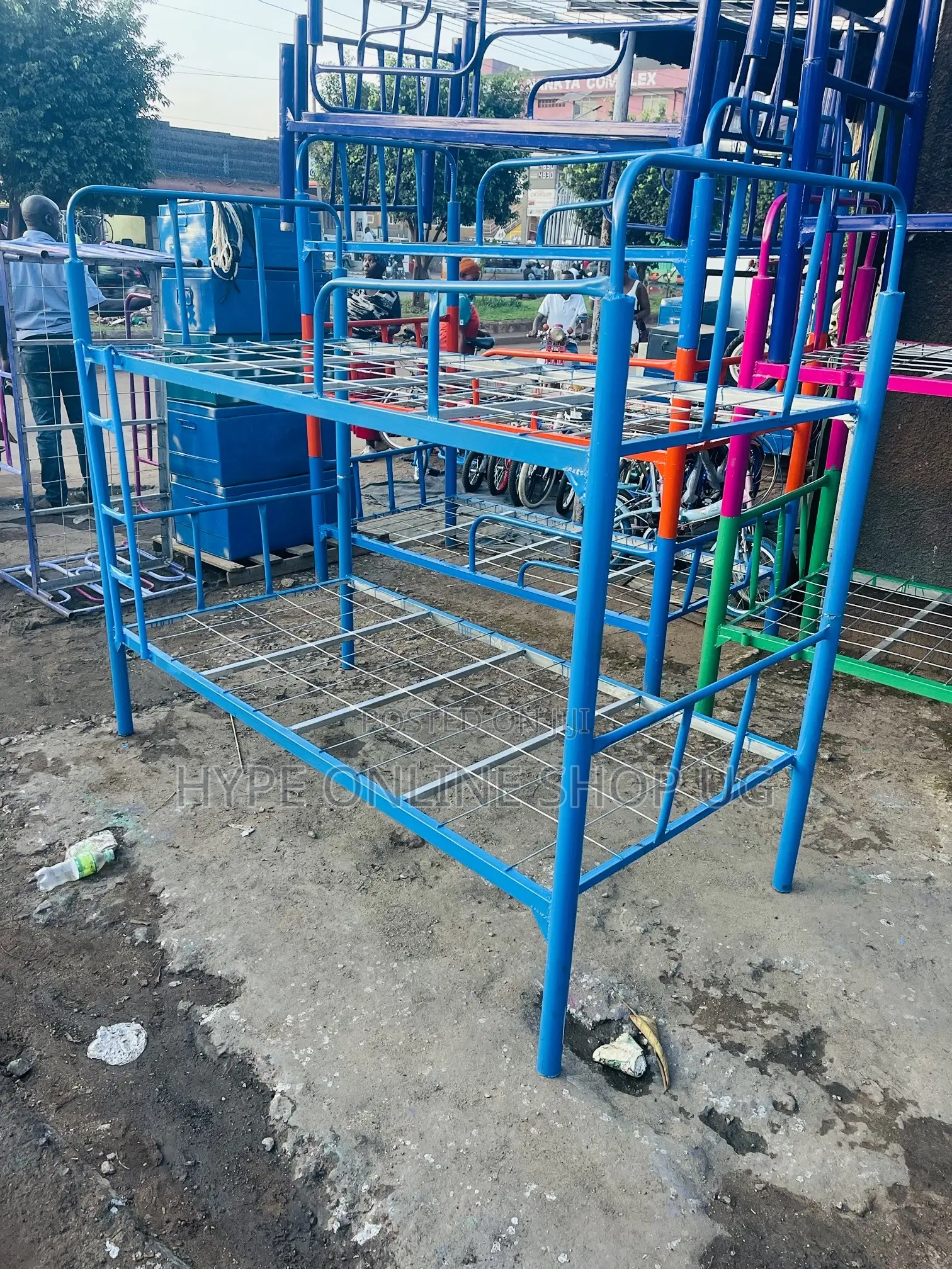 Double Deckers Bed