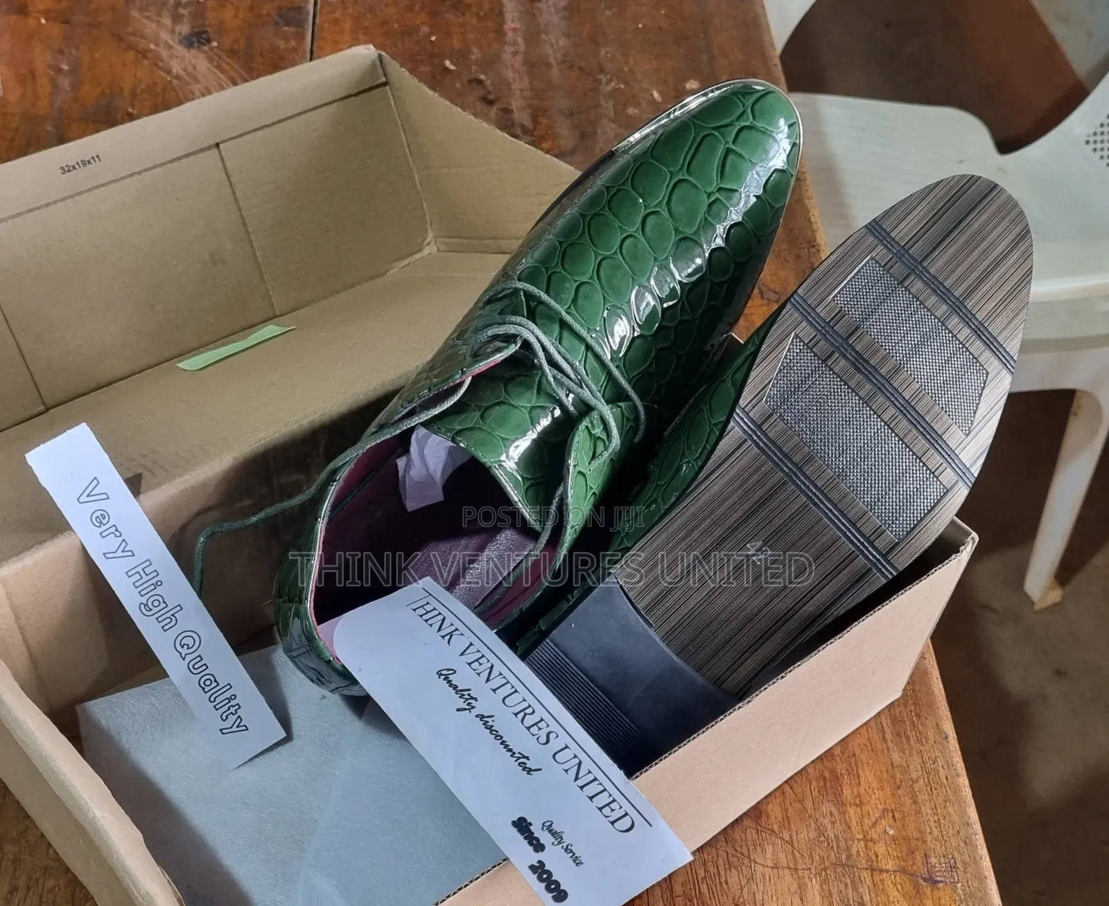 Elegant Green Shoes for Men Size Eu 42