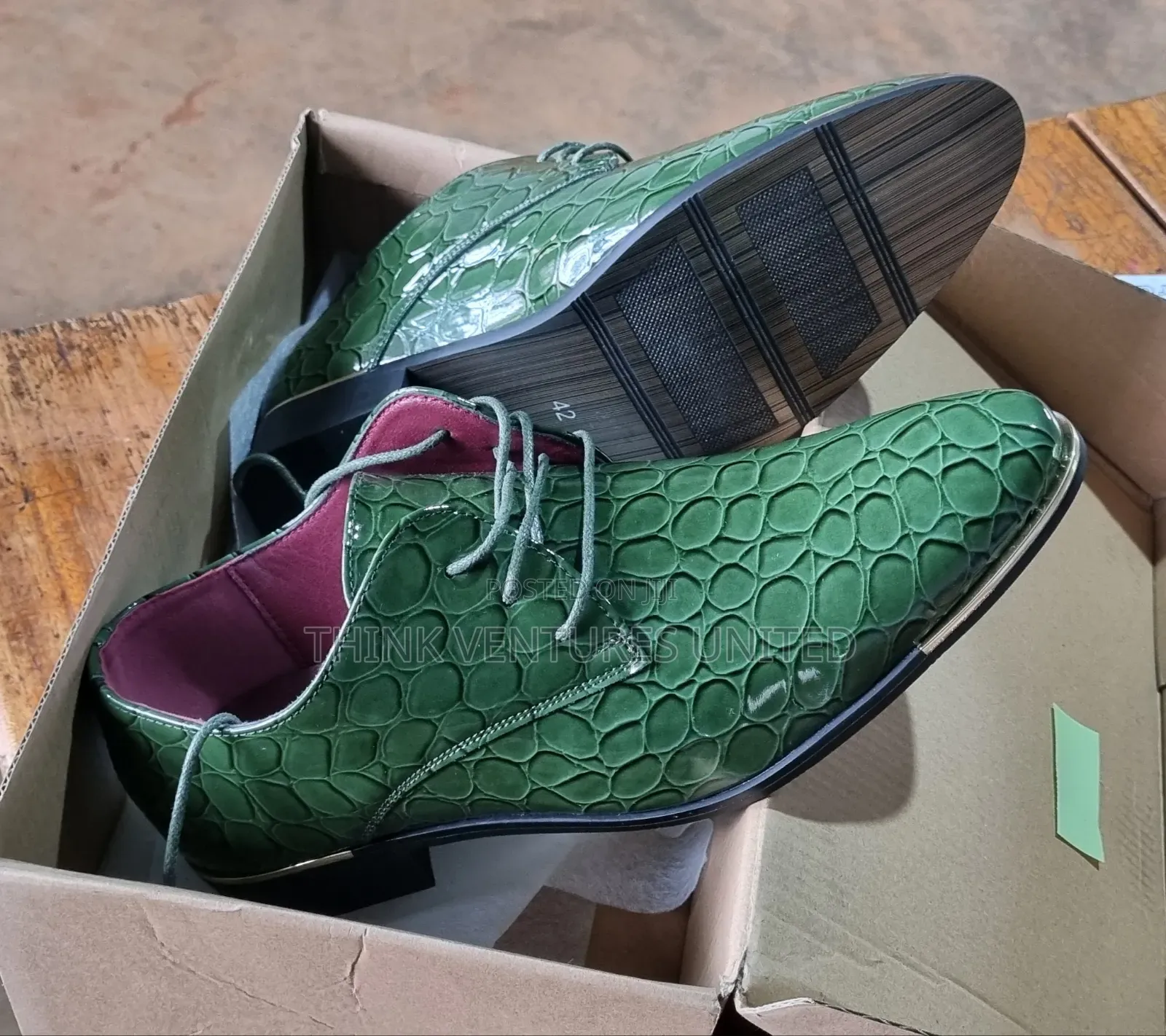 Elegant Green Shoes for Men Size Eu 42