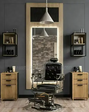 Classy Barber Chair.Jjj