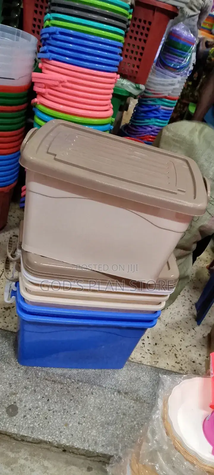 Plastic Storage Boxes 30litres Cream