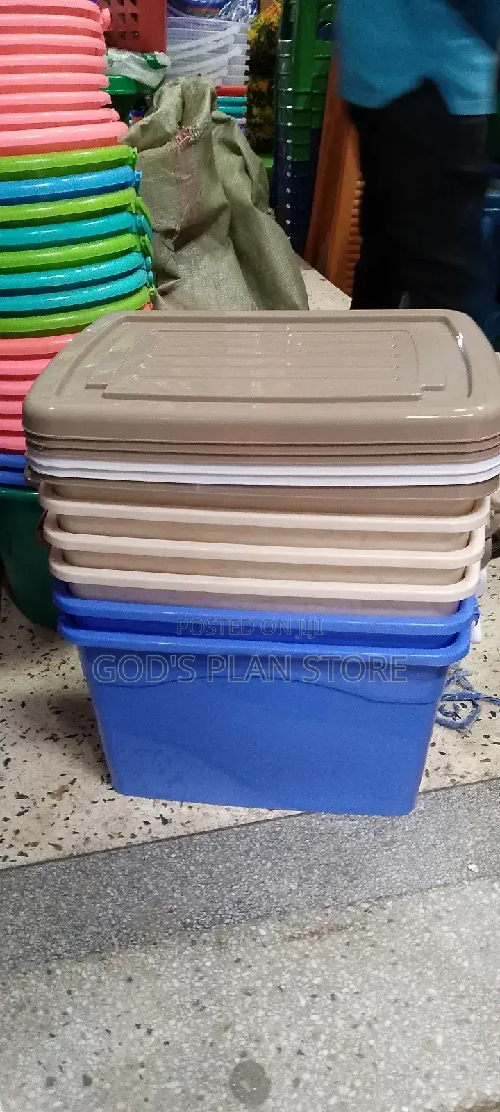 Plastic Storage Boxes 30litres Cream