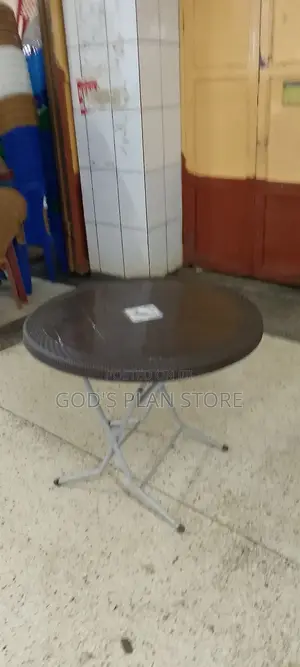 Plastic Round Table (With Foldable Legs)