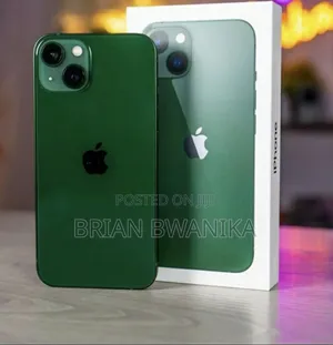 New Apple iPhone 13 128 GB Green