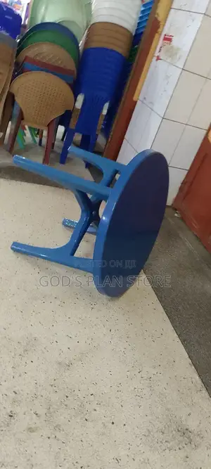 Outdoor Plastic Round Table