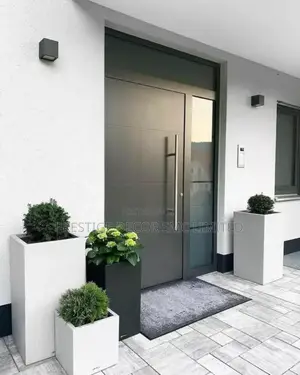 Compound World Class Decor