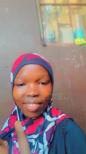 Waitresses to Work in Kampala City Center