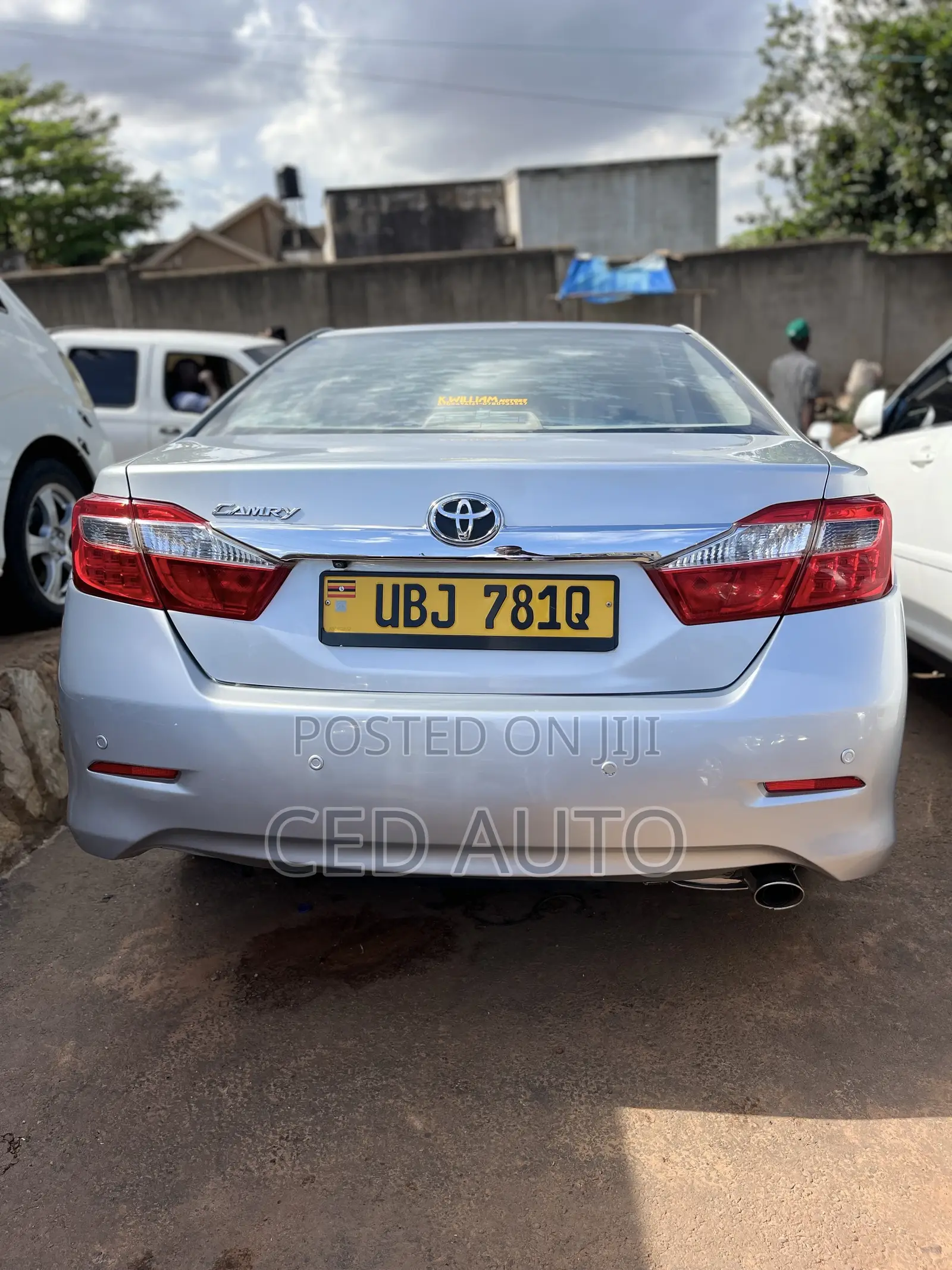 Toyota Camry 2010 Silver